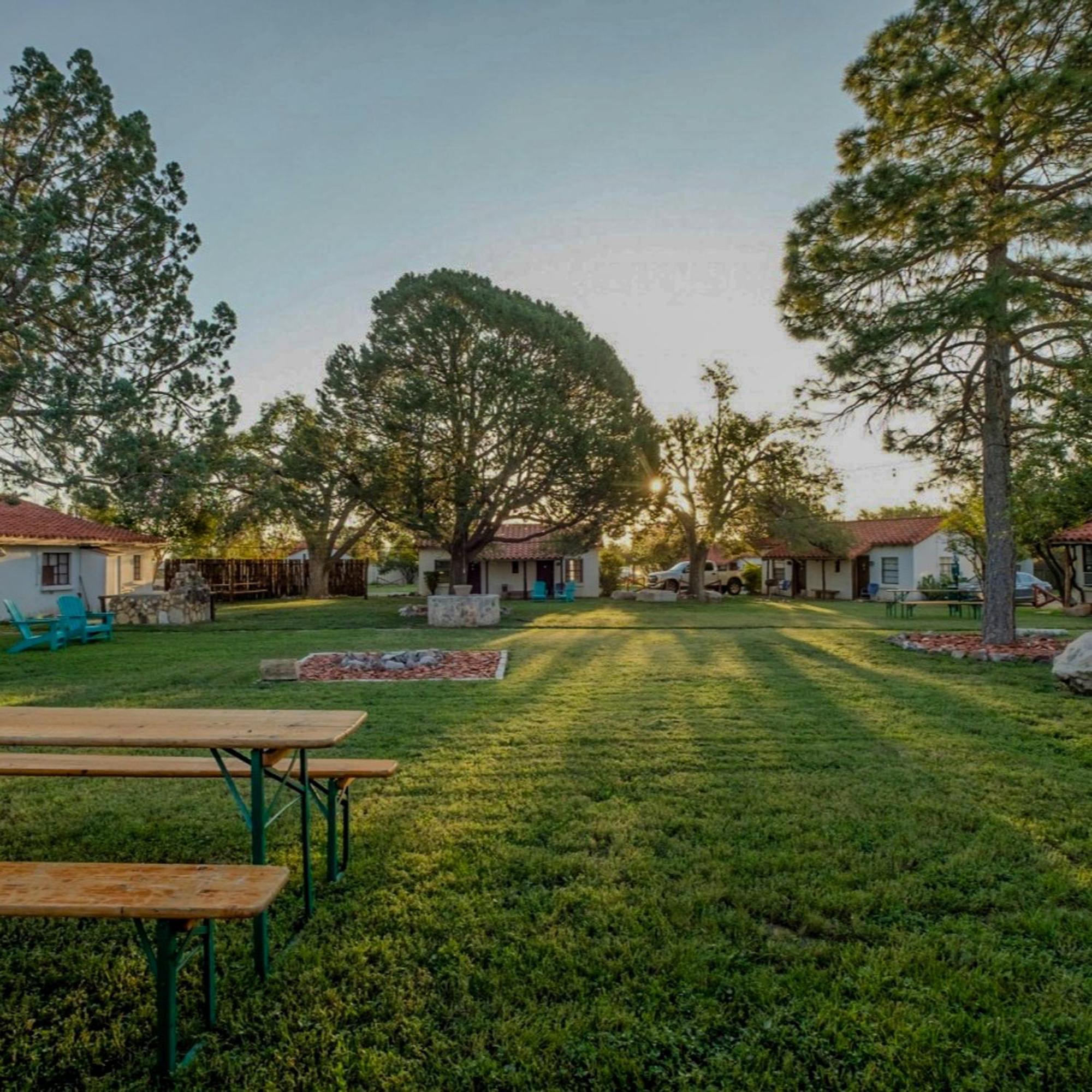 Antelope Lodge Alpine Luaran gambar